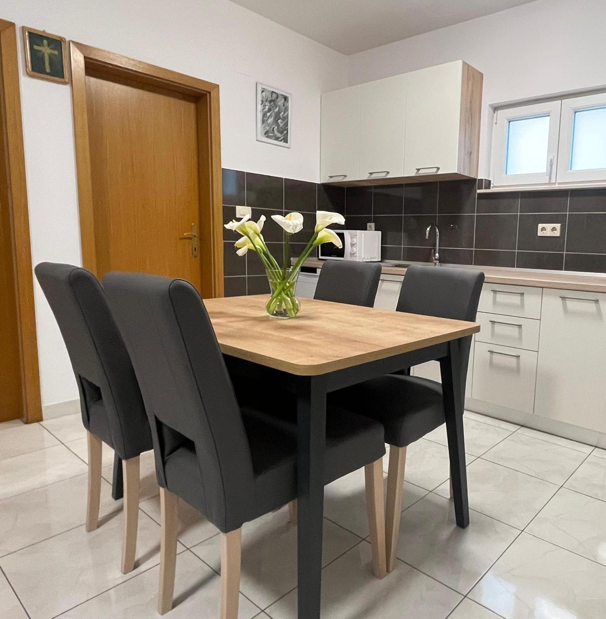 Apartman Krsticevic Metkovic Luaran gambar